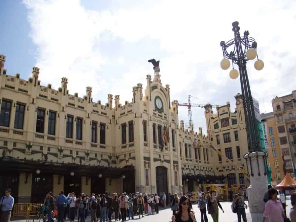 stacio del nord train station best things to do in valencia spain