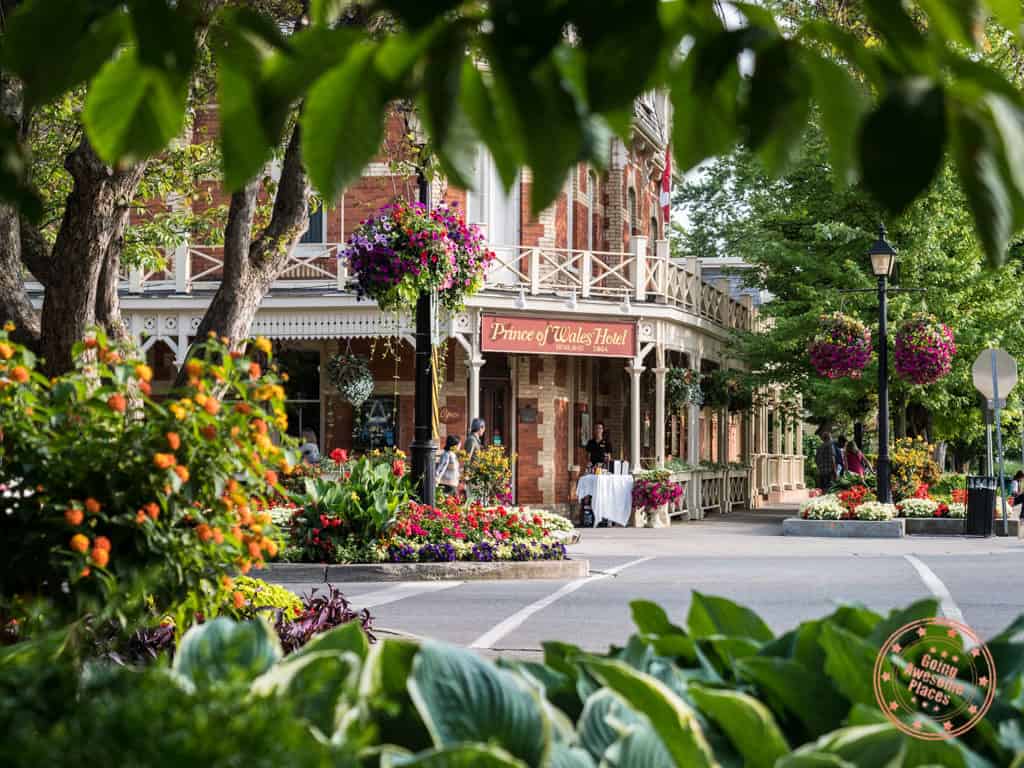 prince of wales where to stay in niagara falls guide
