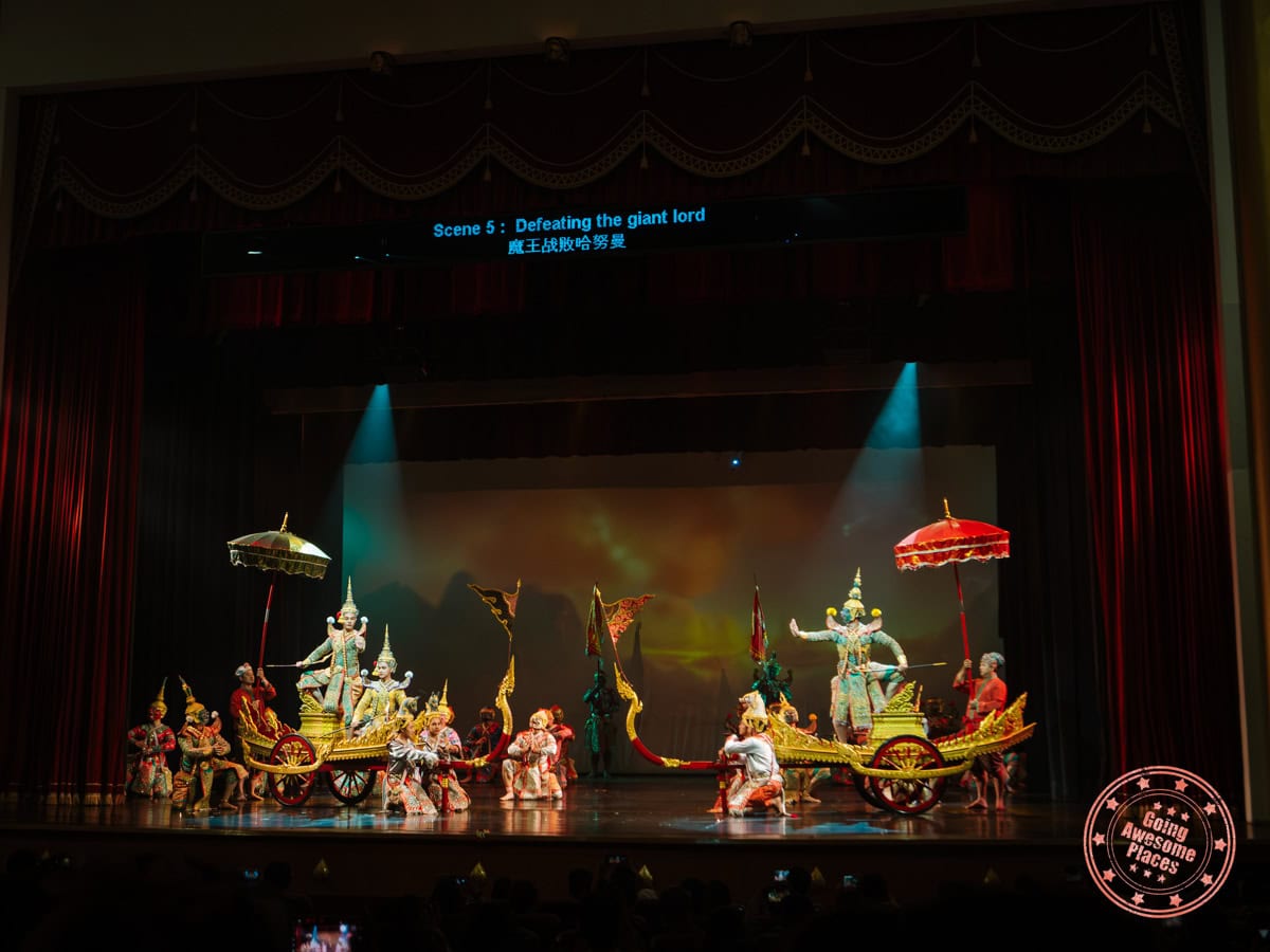 khon performance of thai masked dance at sala chalermkrung royal theatre