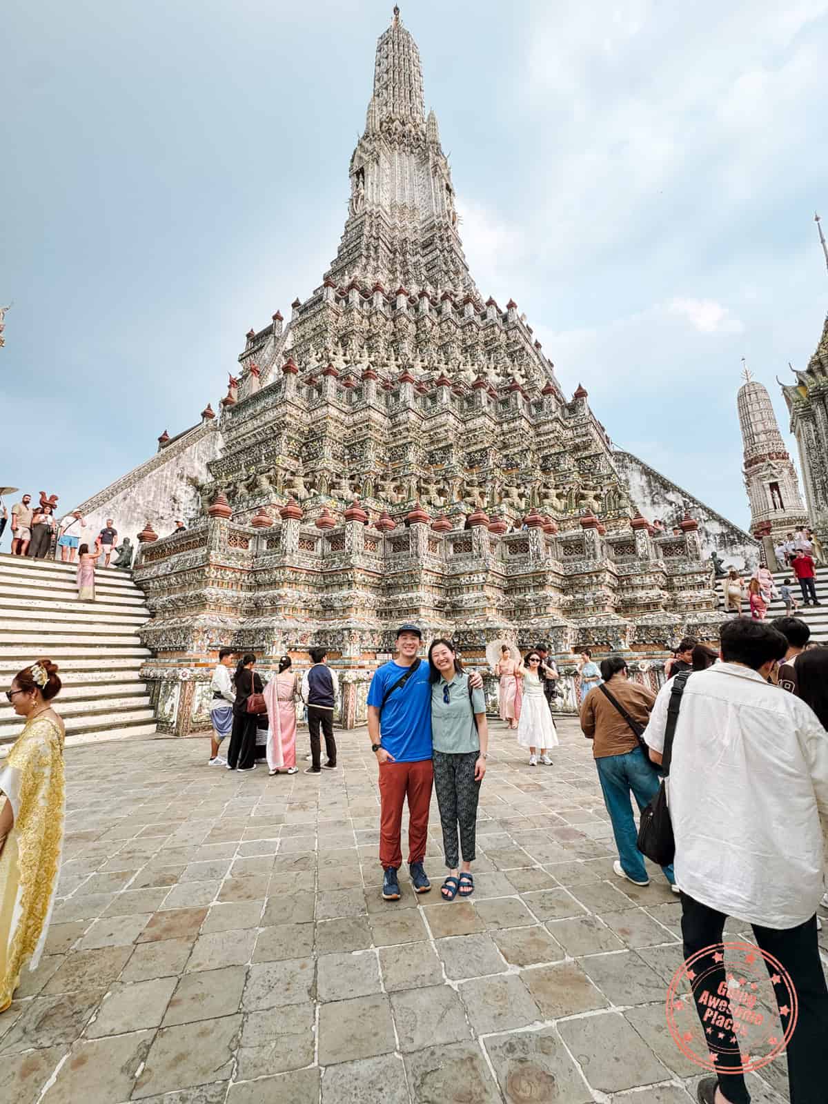 will and chantelle with wat arun photo shoot crowds surrounding