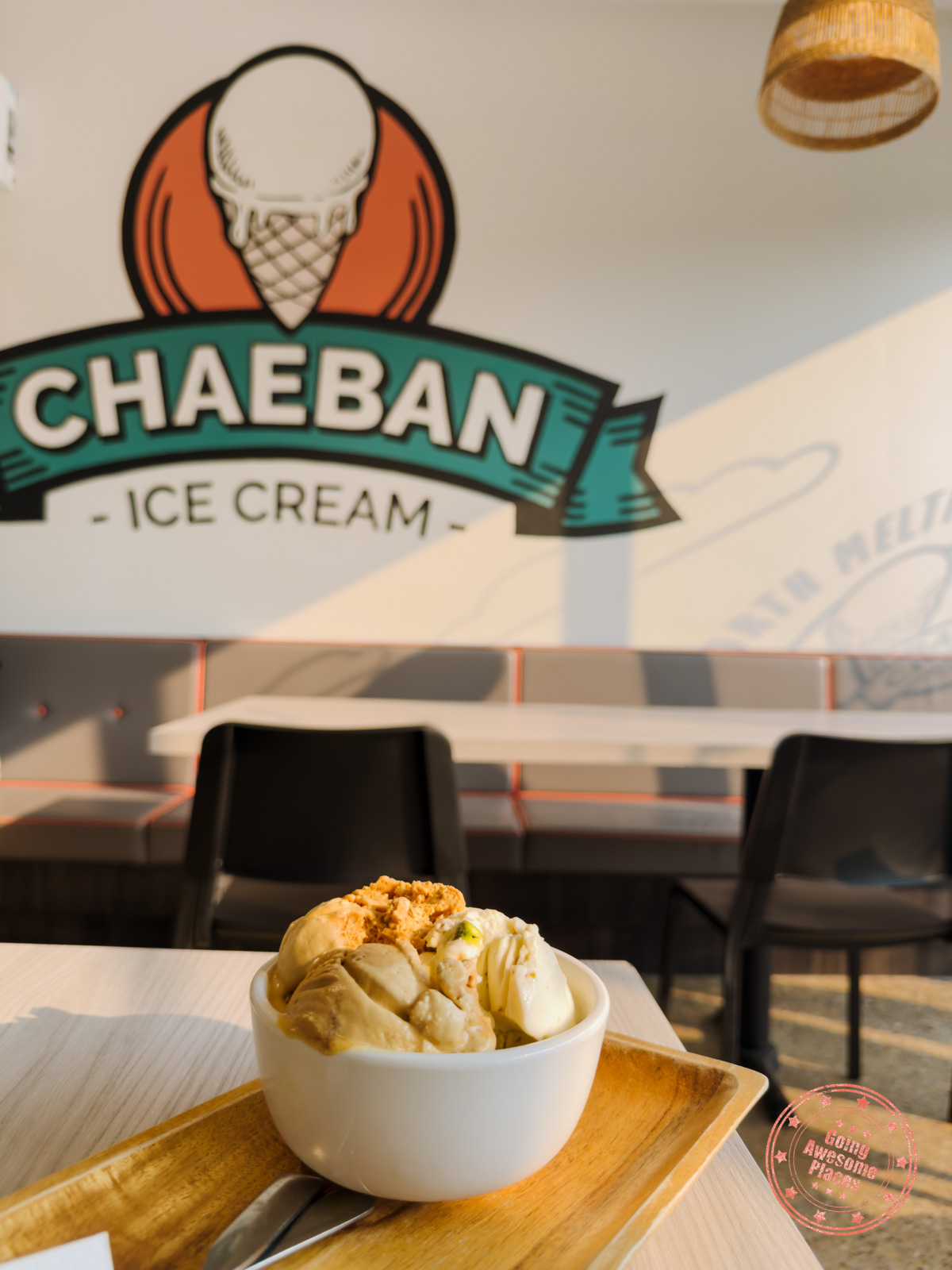 bowl with scoops of ice cream from chaeban